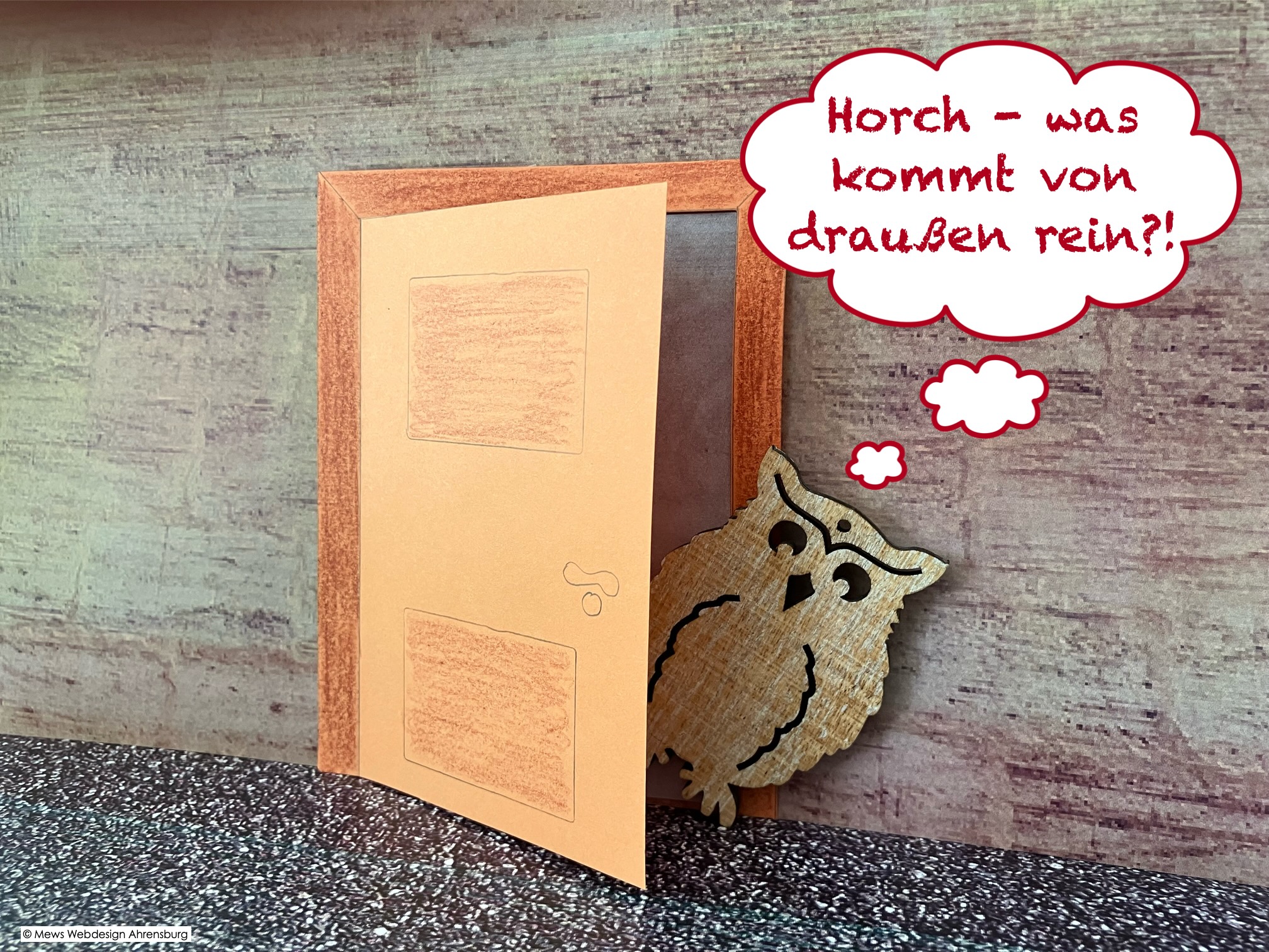 Visits und Impressionen, Grafik Eule bekommt Besuch, Text Horch was kommt von draußen rein?